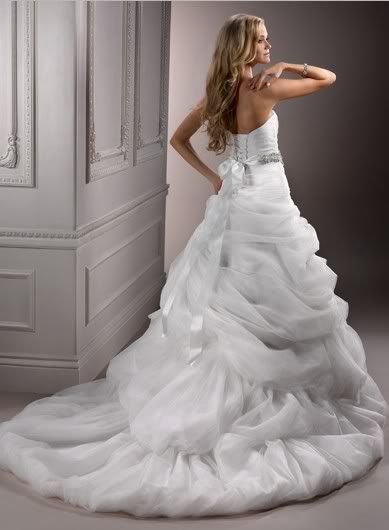 maggie_sottero_melinda_b.jpg