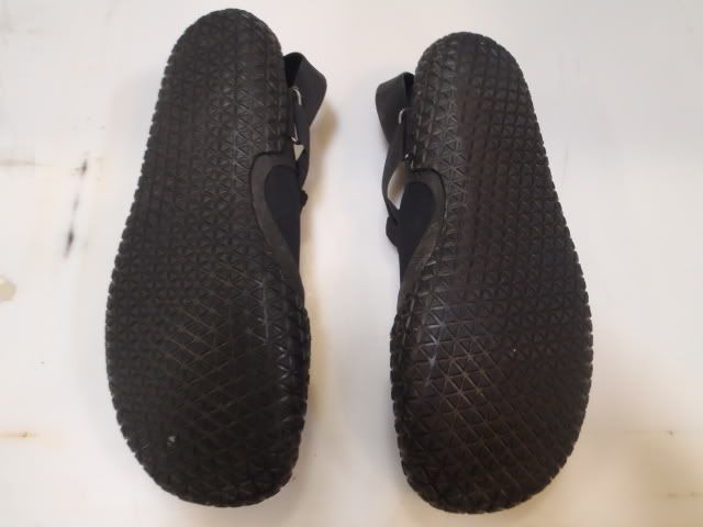 king size water shoes