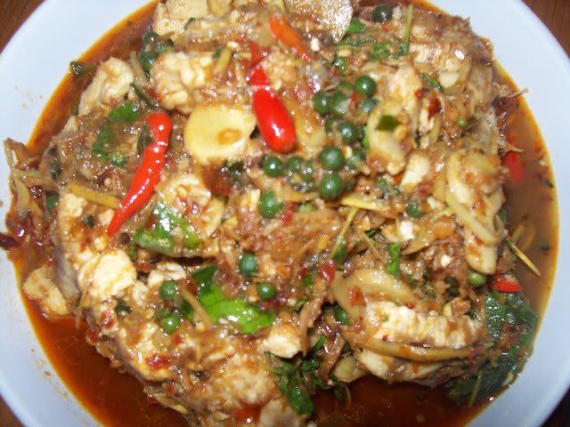 ผัดฉ่าปลาฉลาม